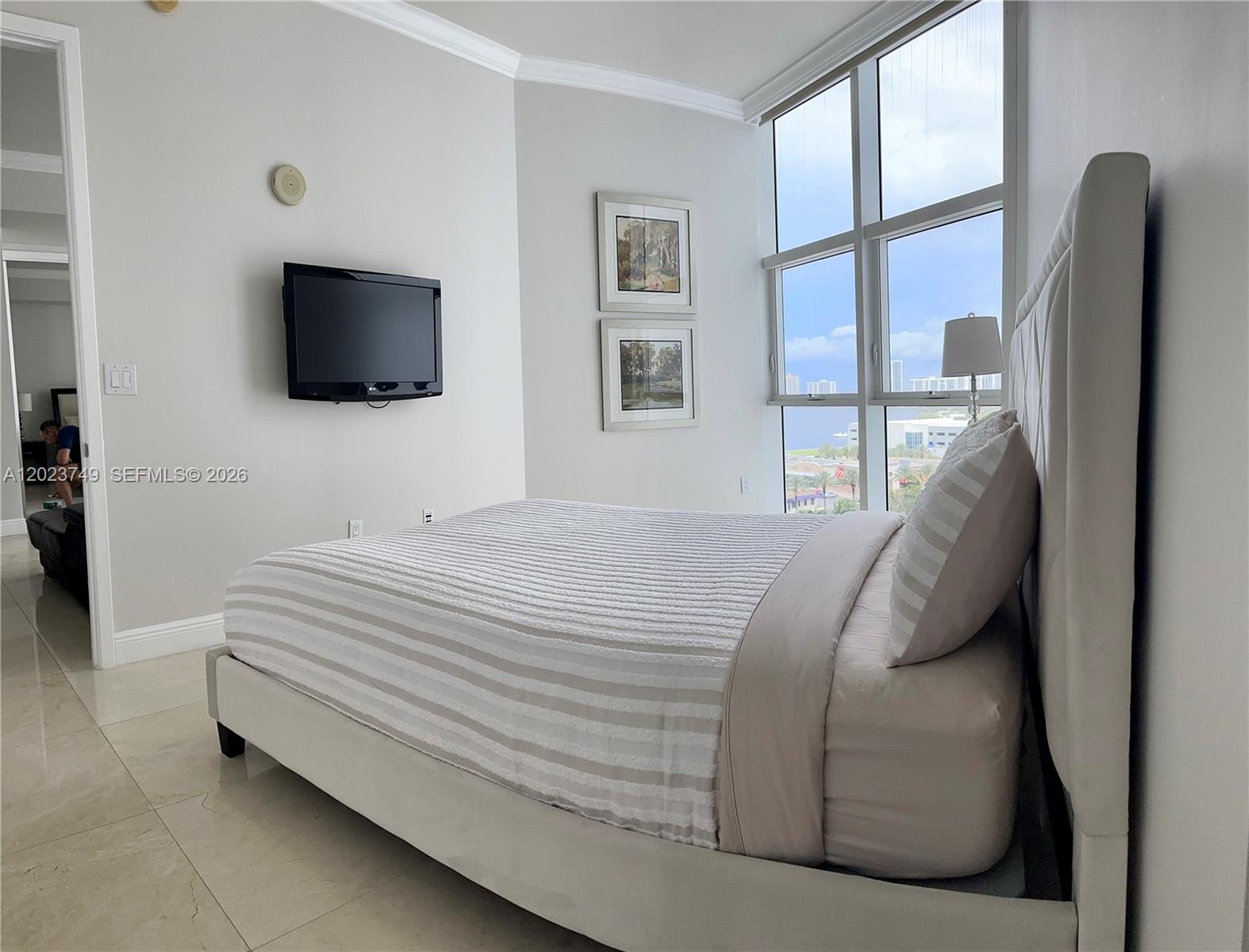 TRUMP PALACE CONDO - Residential Lease