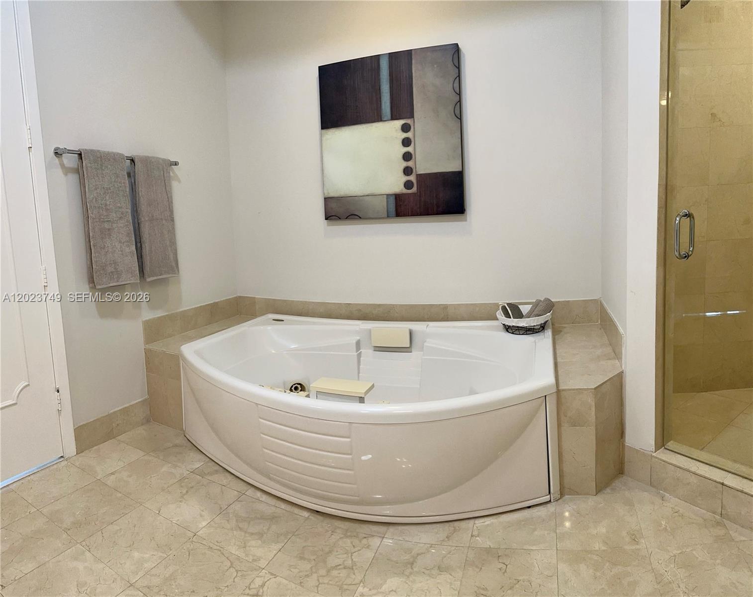 TRUMP PALACE CONDO - Residential Lease