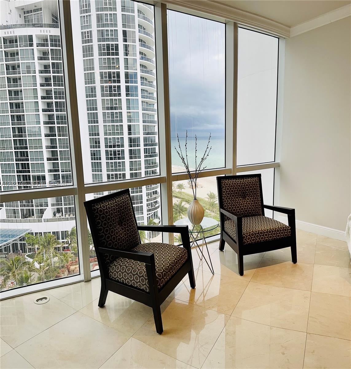 TRUMP PALACE CONDO - Residential Lease