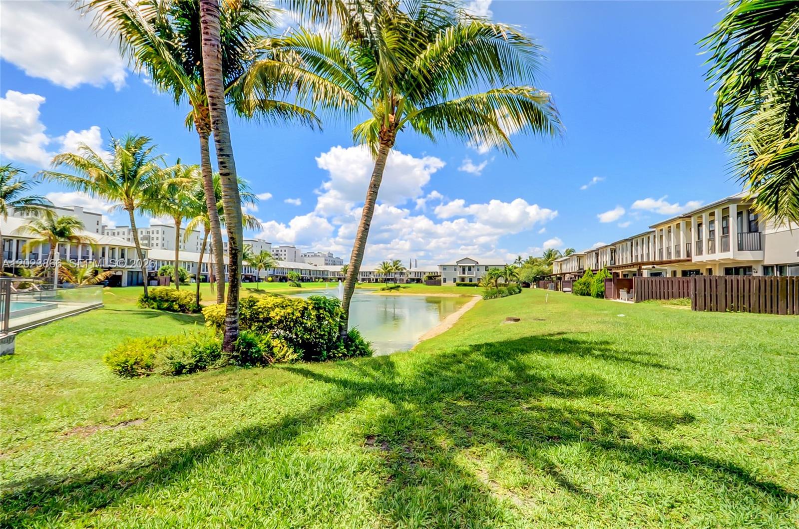 DORAL CAY - Residential