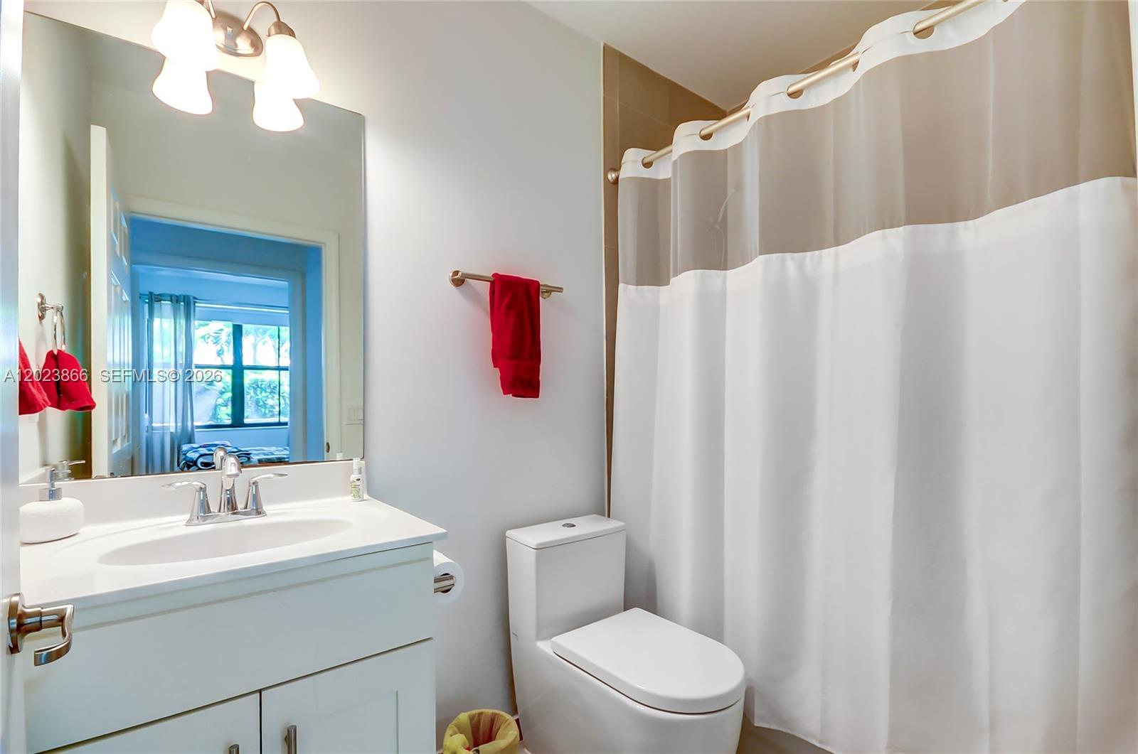 DORAL CAY - Residential