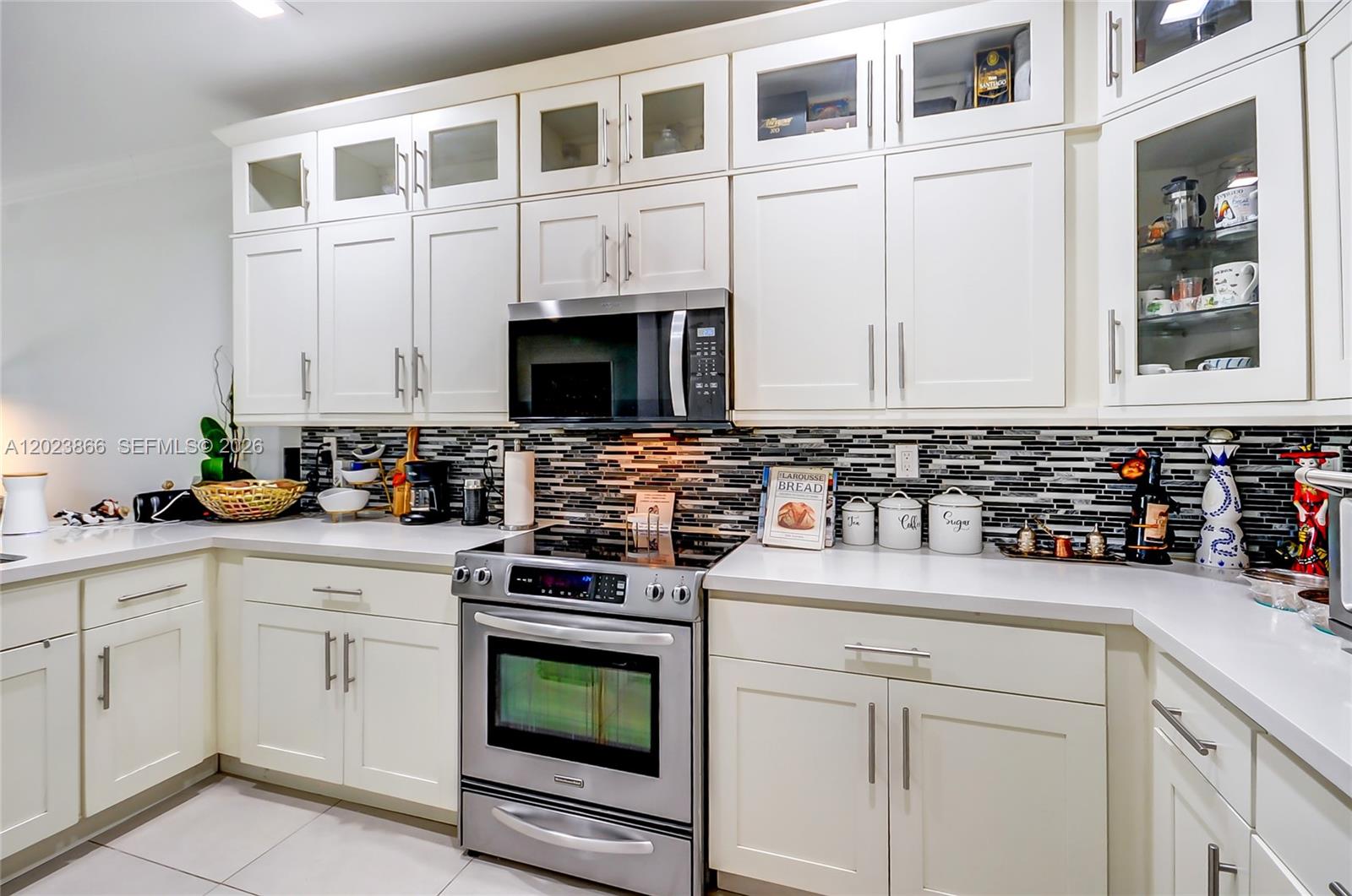 DORAL CAY - Residential