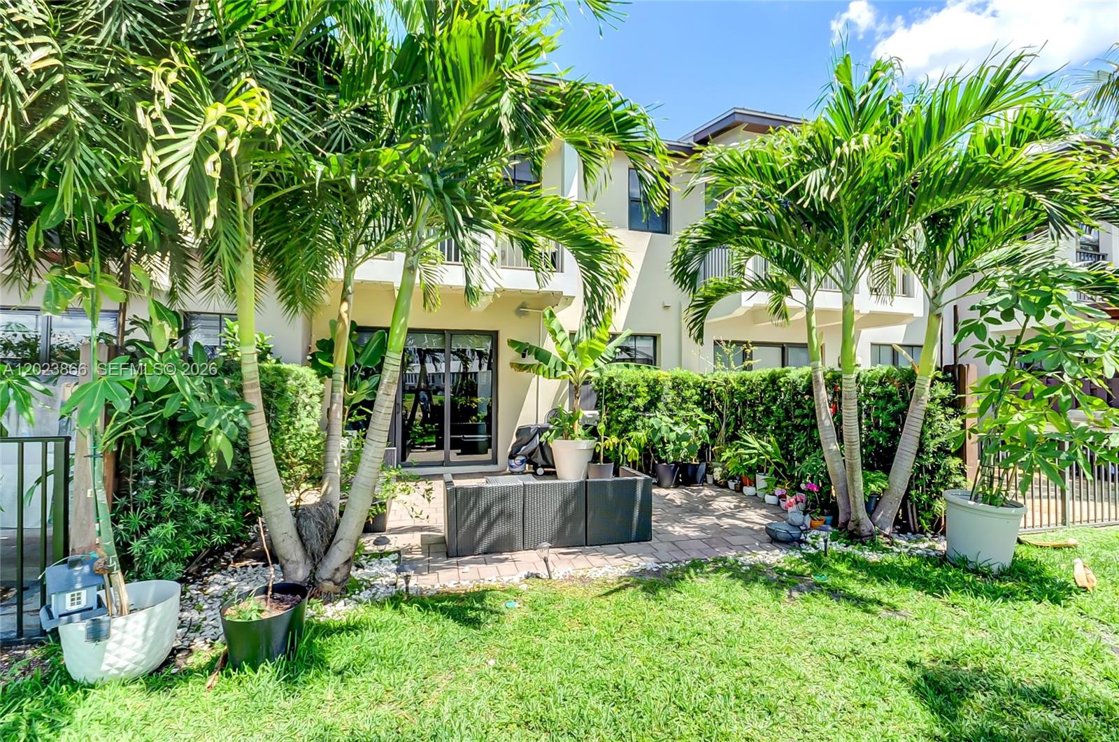 DORAL CAY - Residential