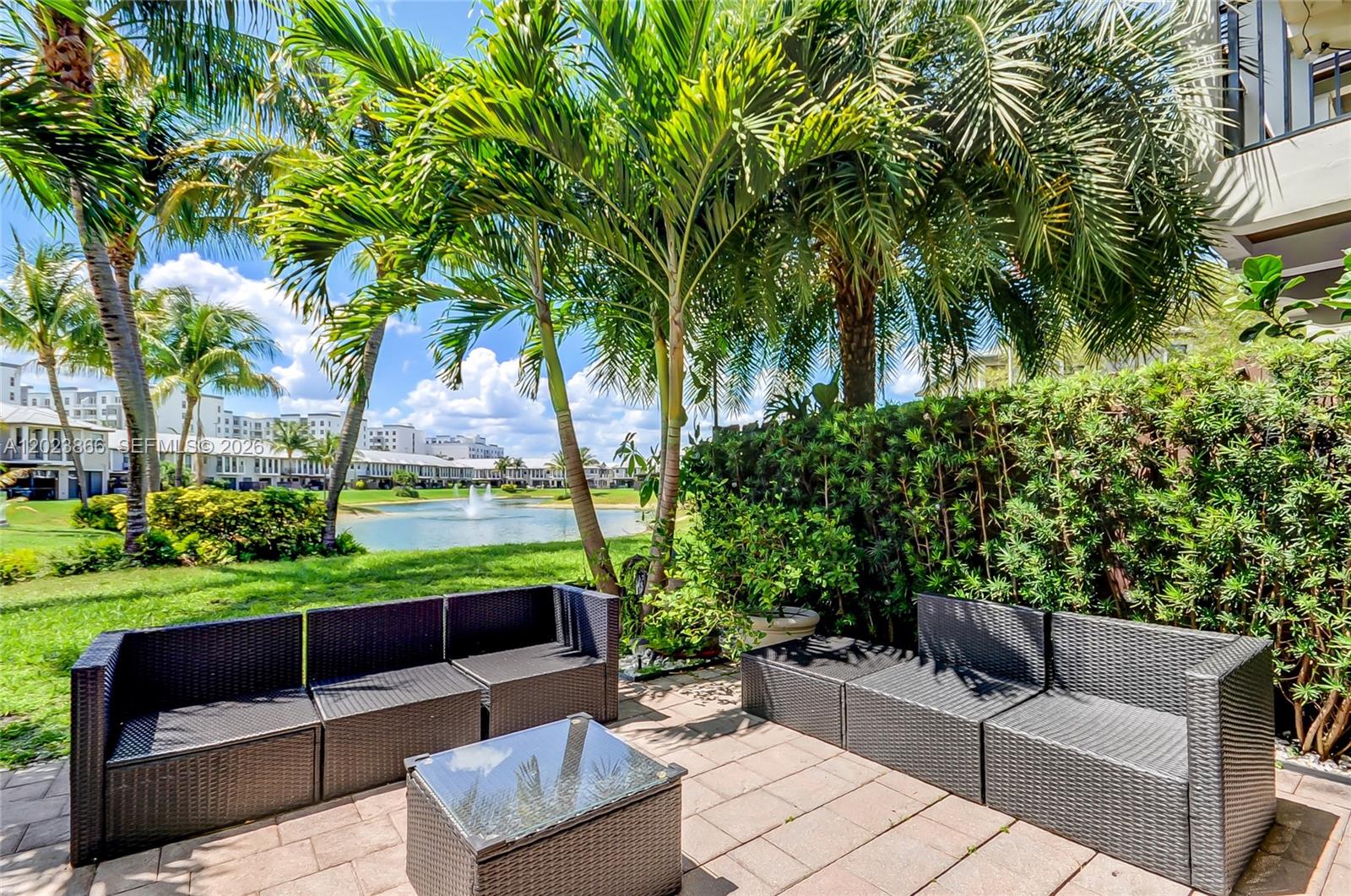 DORAL CAY - Residential
