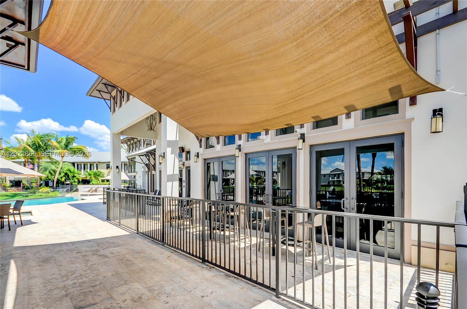 DORAL CAY - Residential