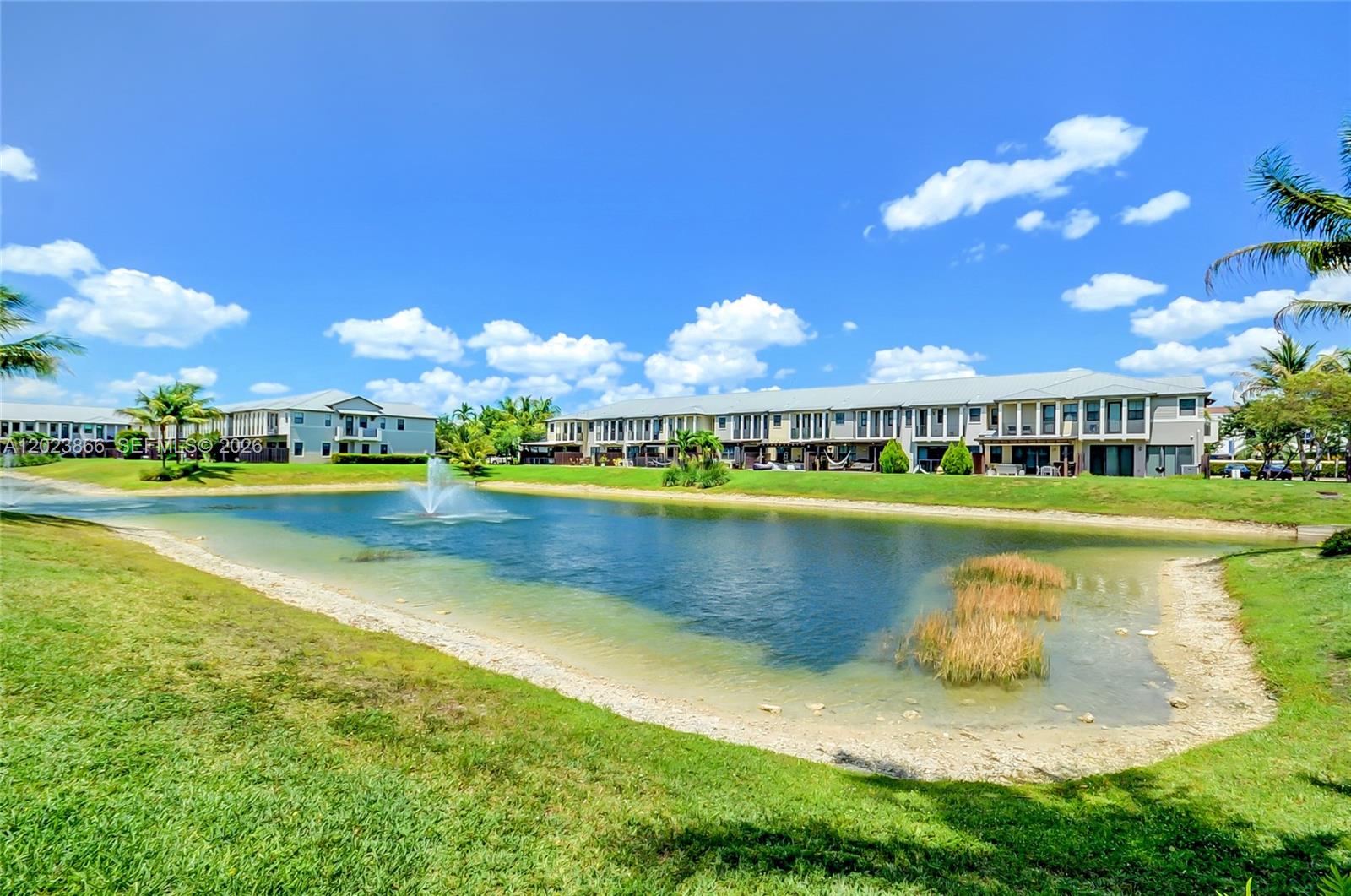 DORAL CAY - Residential