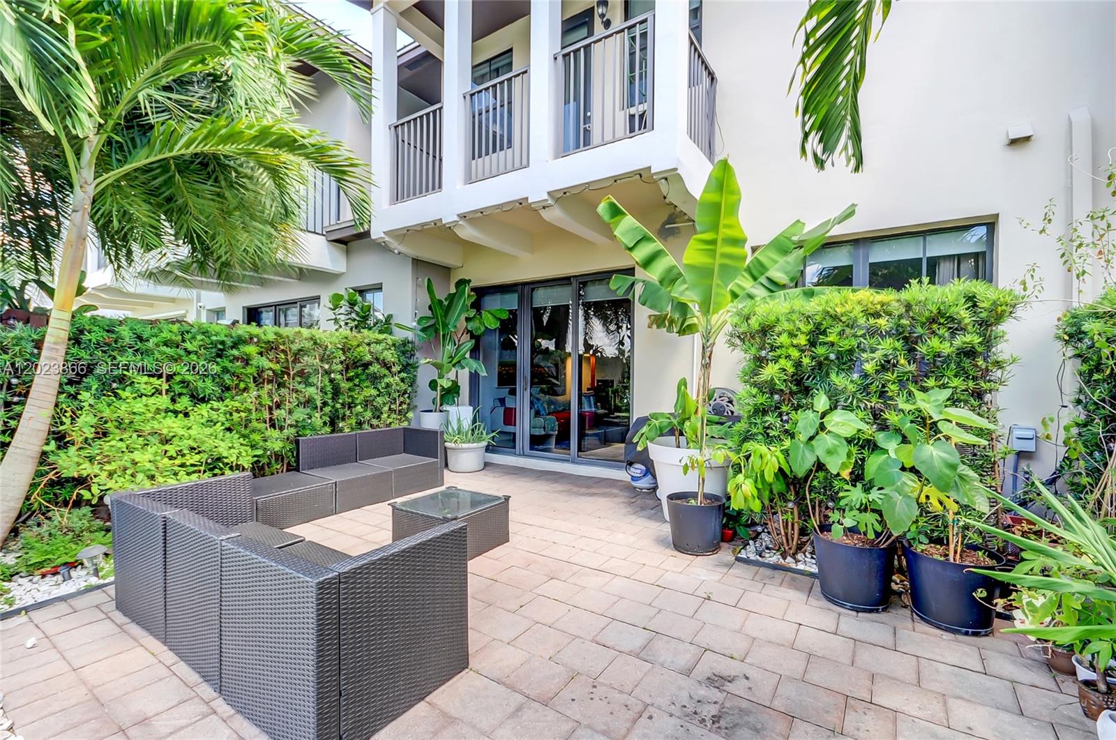 DORAL CAY - Residential