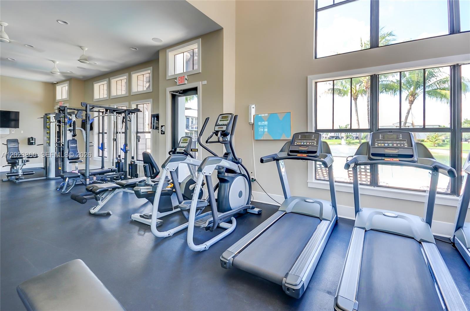 DORAL CAY - Residential