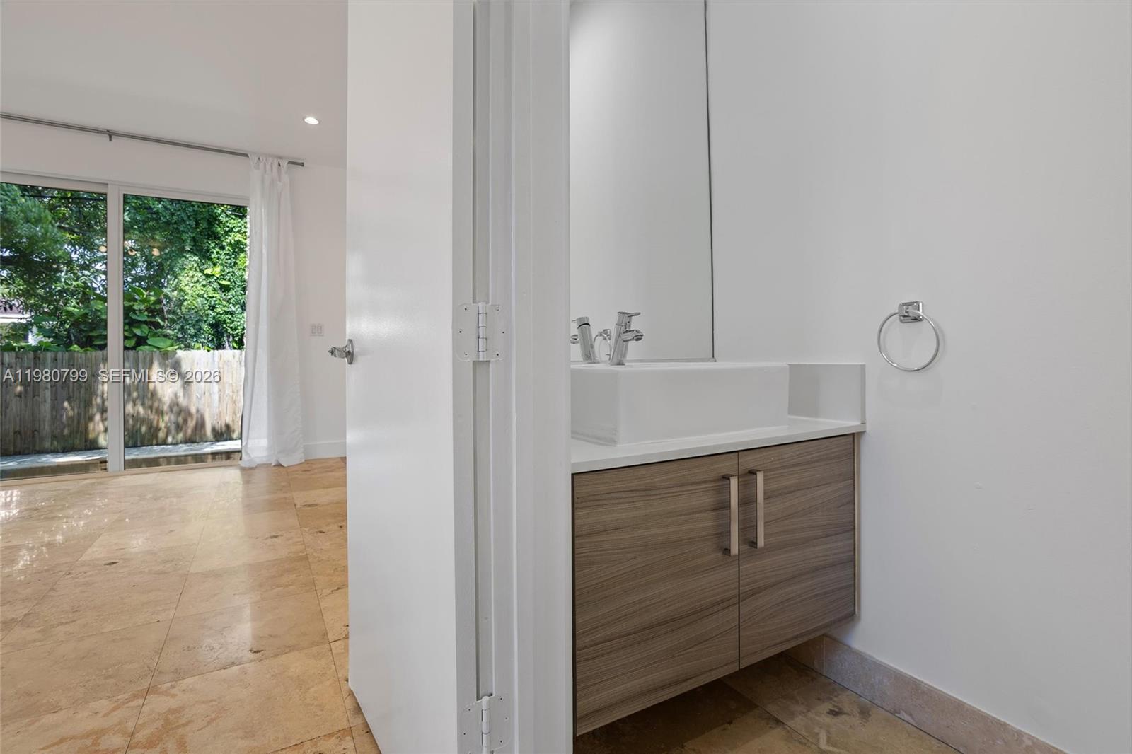 SILVER BLUFF GARDENS - Residential Lease