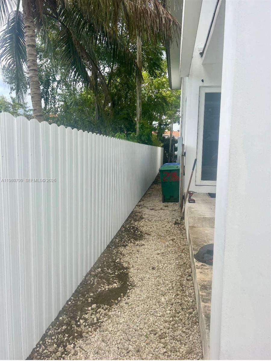 SILVER BLUFF GARDENS - Residential Lease