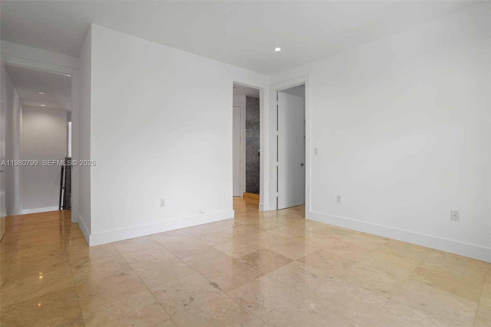 SILVER BLUFF GARDENS - Residential Lease