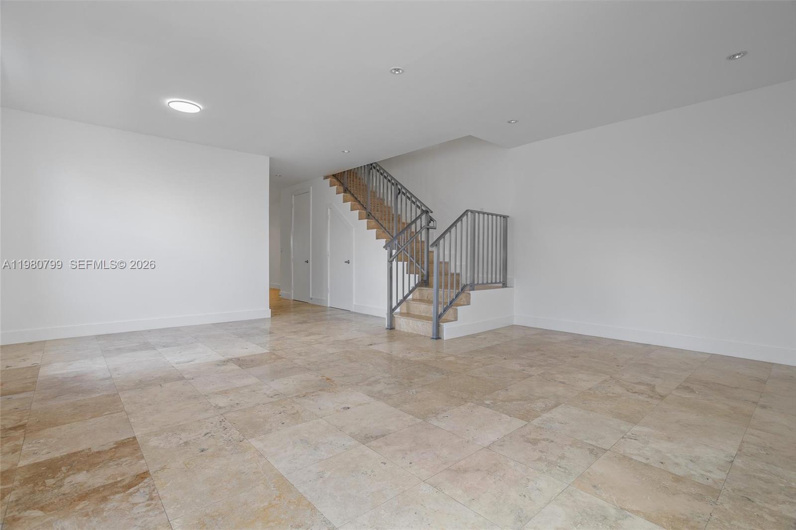 SILVER BLUFF GARDENS - Residential Lease