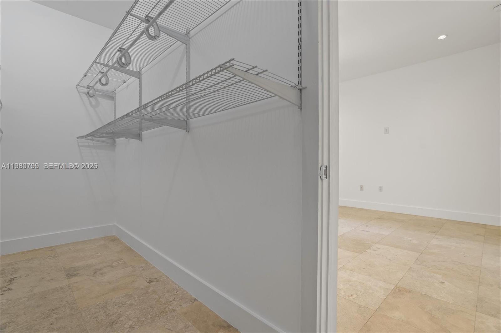 SILVER BLUFF GARDENS - Residential Lease