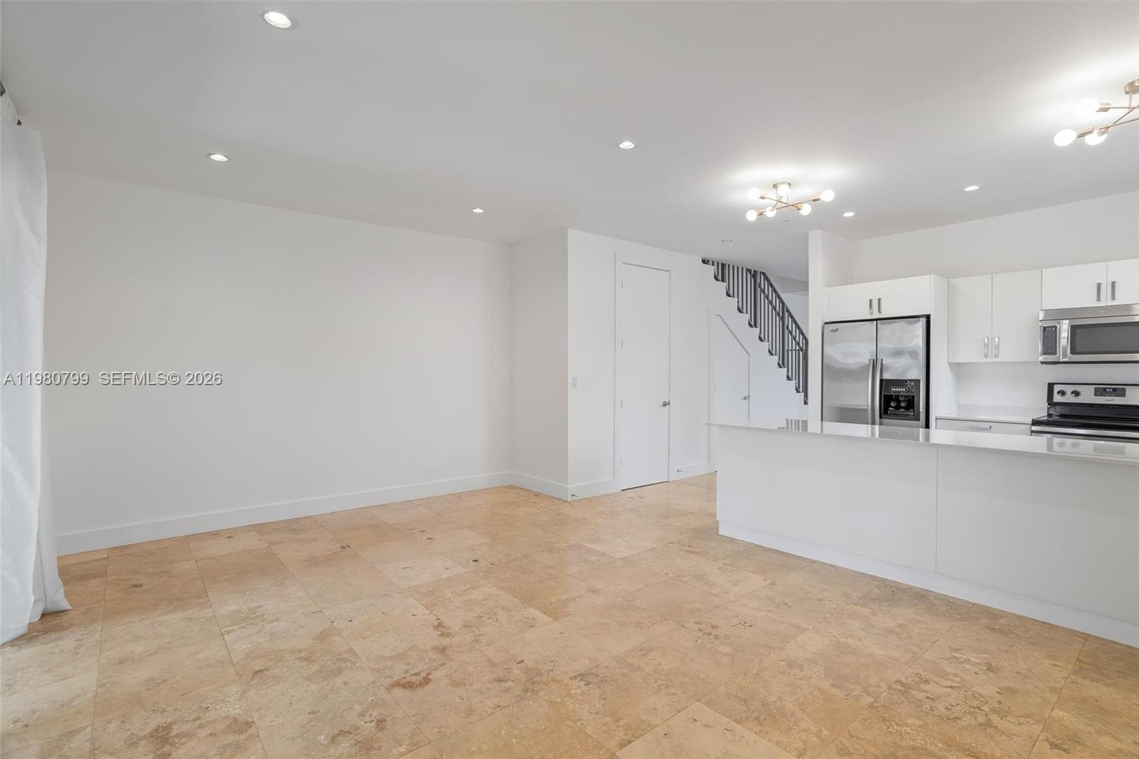 SILVER BLUFF GARDENS - Residential Lease