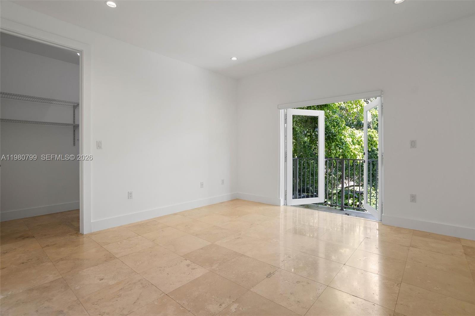 SILVER BLUFF GARDENS - Residential Lease