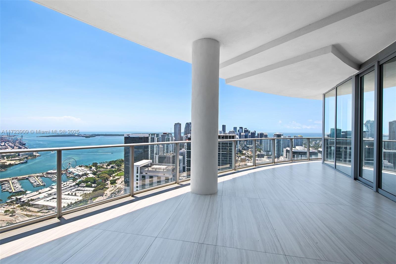 PARAMOUNT MIAMI WORLDCENT - Residential