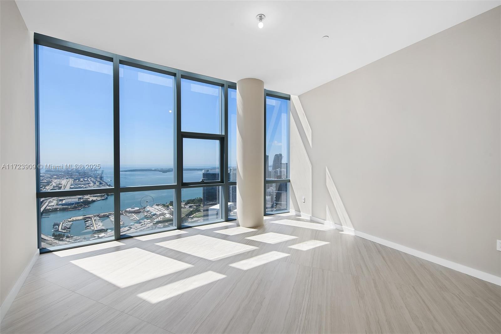 PARAMOUNT MIAMI WORLDCENT - Residential