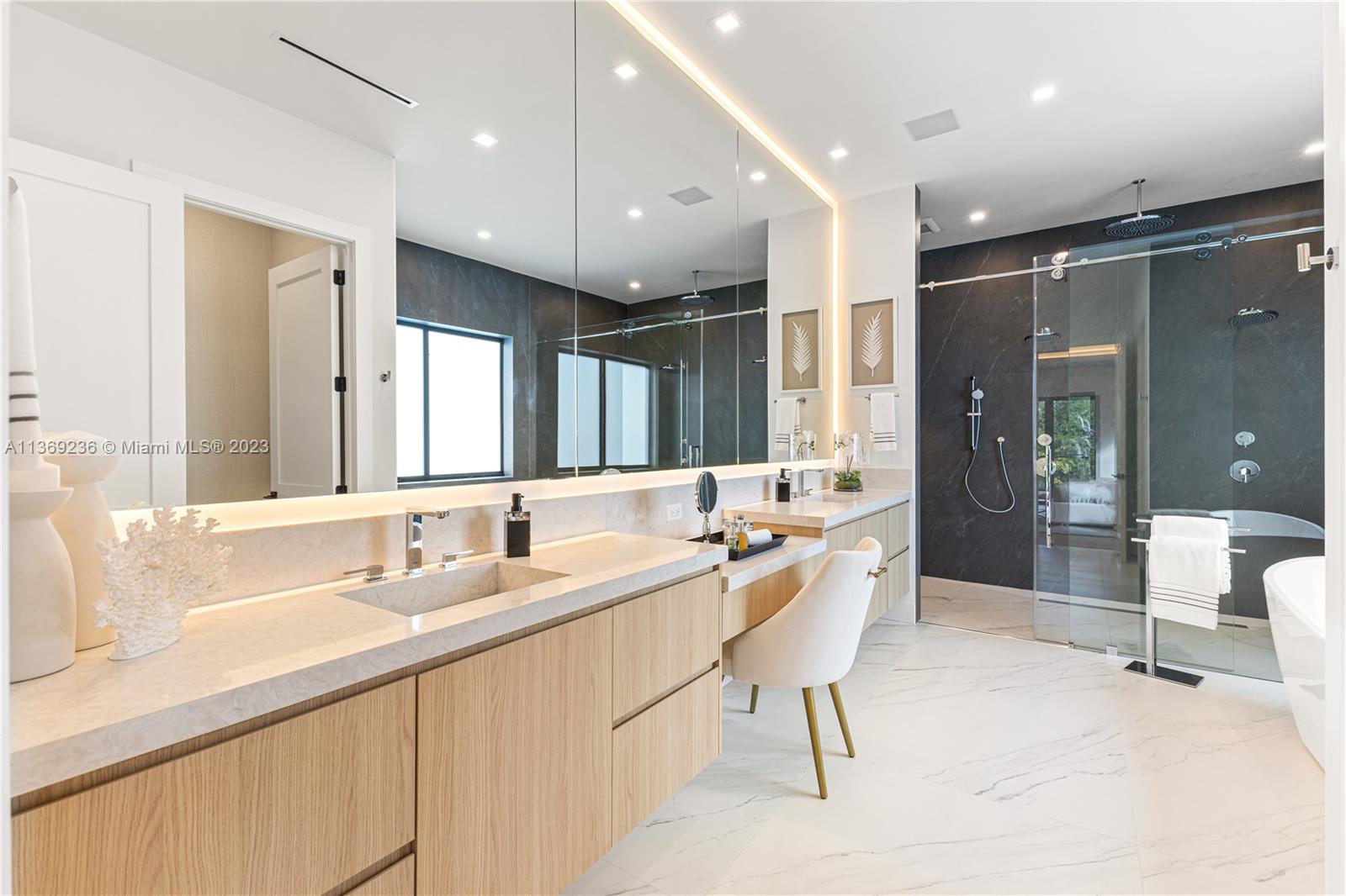 PINE TREE ESTATES - Residential