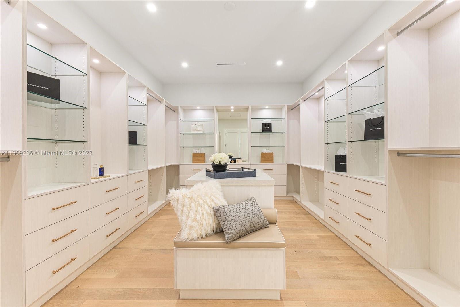 PINE TREE ESTATES - Residential