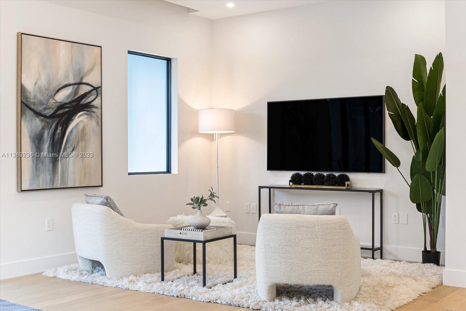 PINE TREE ESTATES - Residential