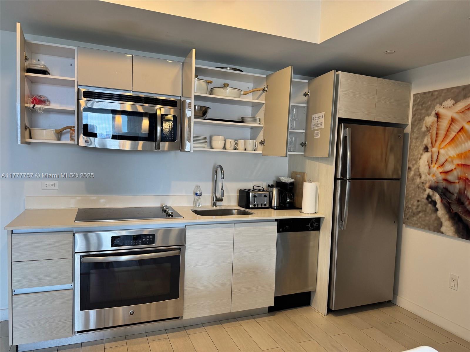 BEACHWALK CONDOMINIUM - Residential