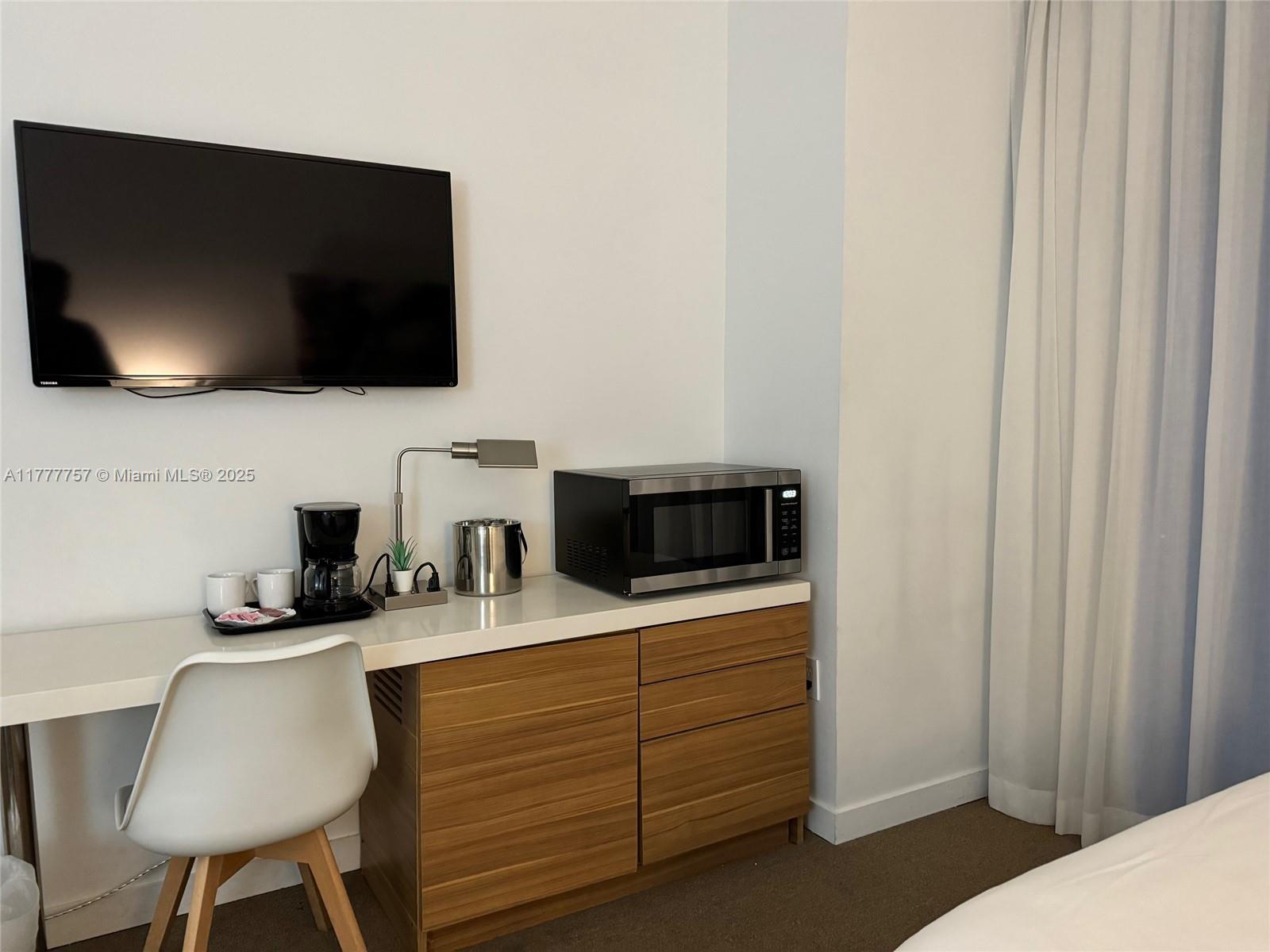 BEACHWALK CONDOMINIUM - Residential