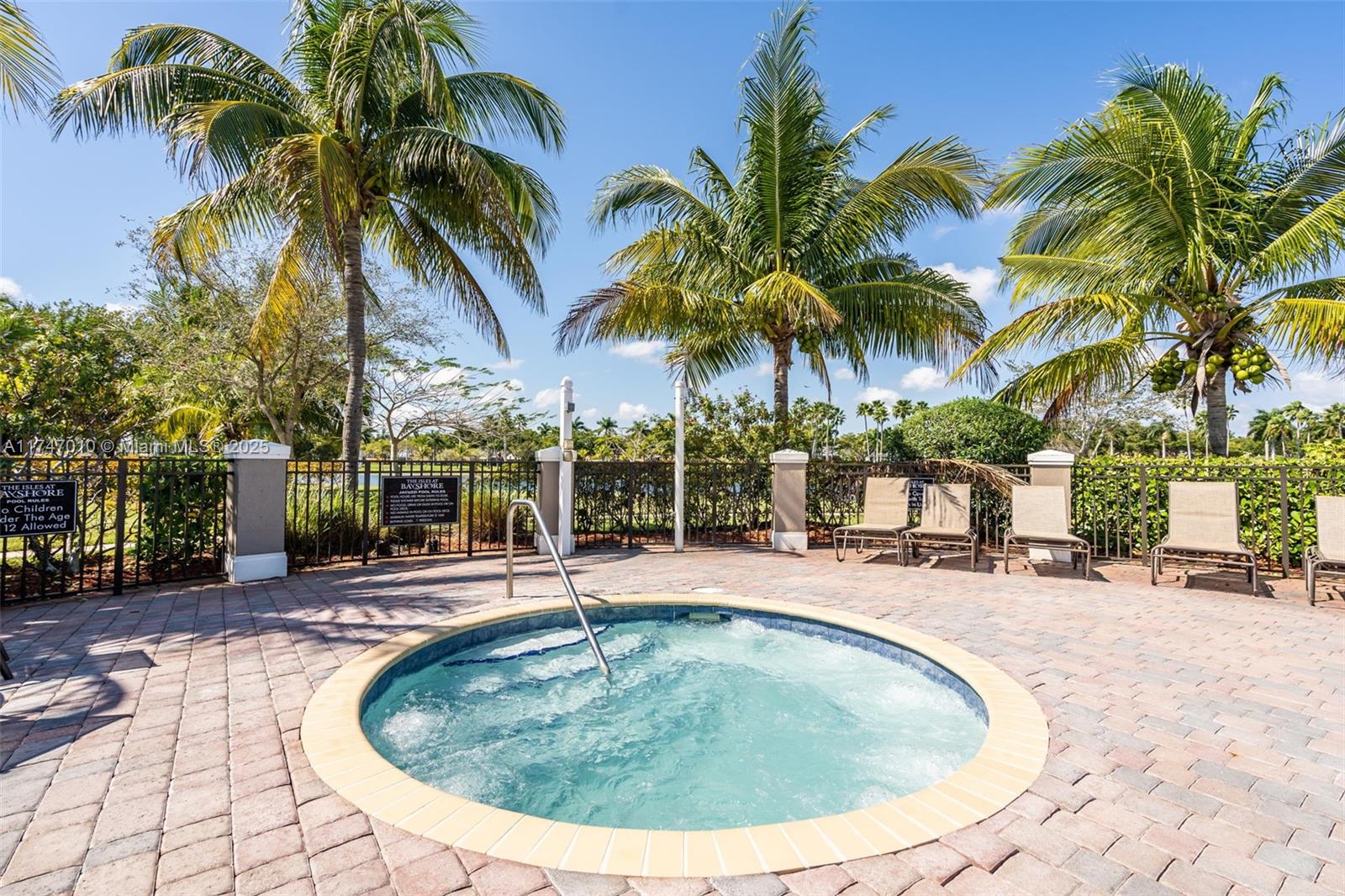 LAKES BY THE BAY GEE - Residential