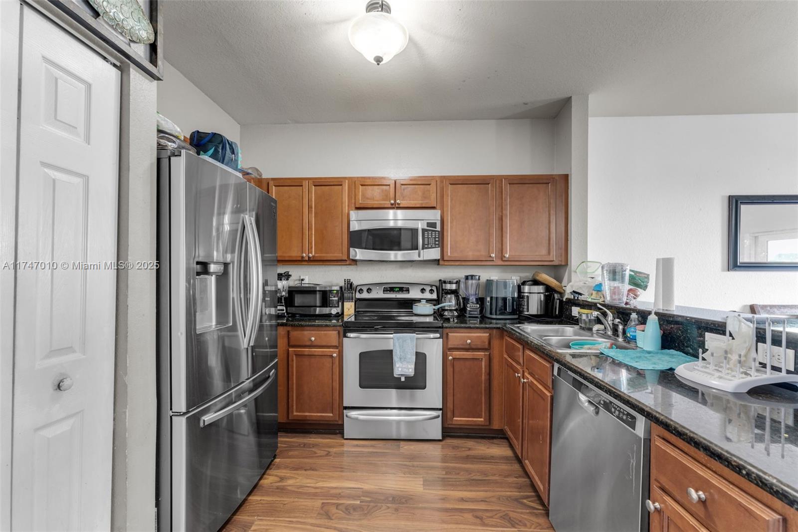 LAKES BY THE BAY GEE - Residential