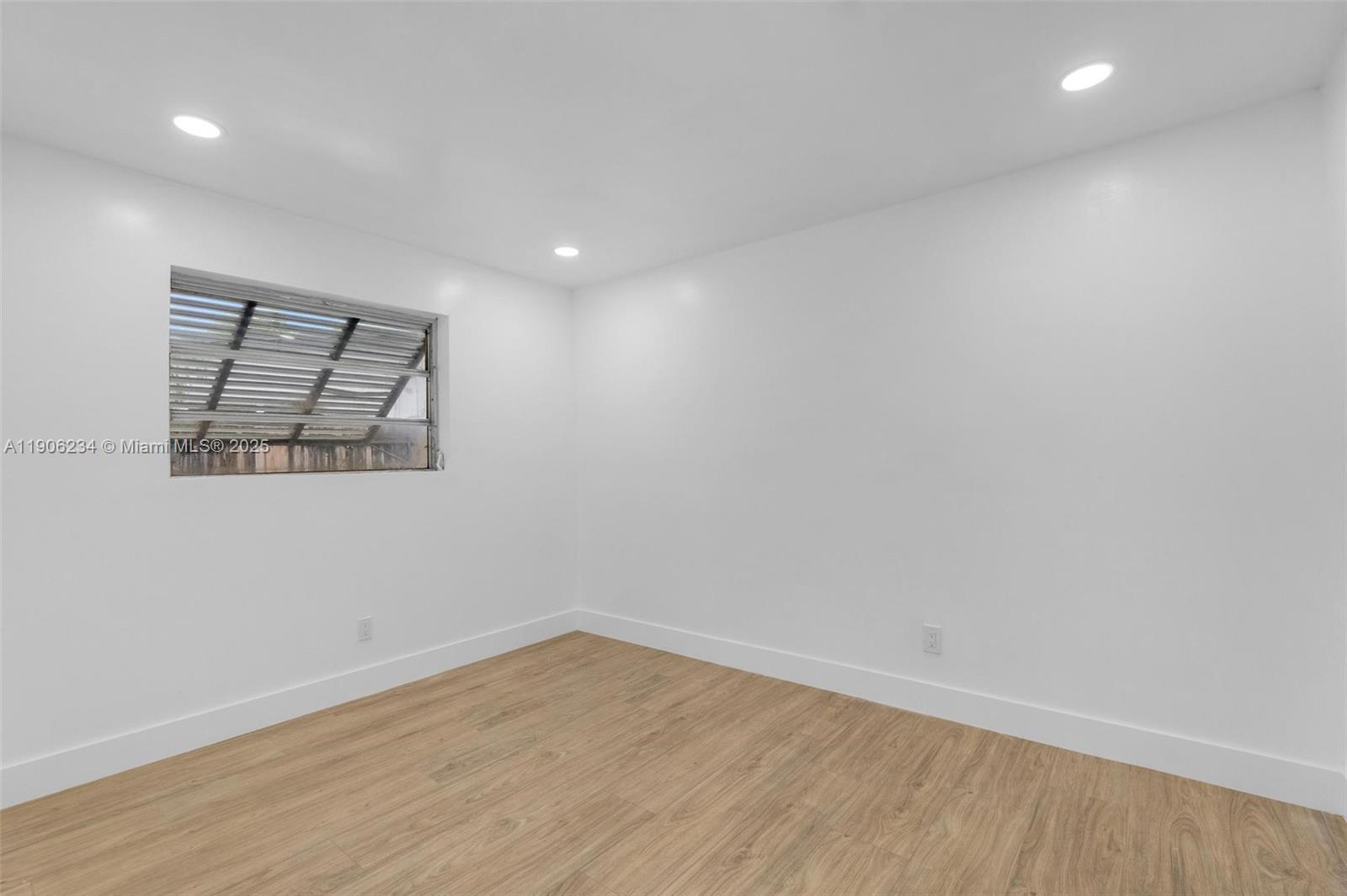 HERITAGE LAKE ESTATES SEC - Residential