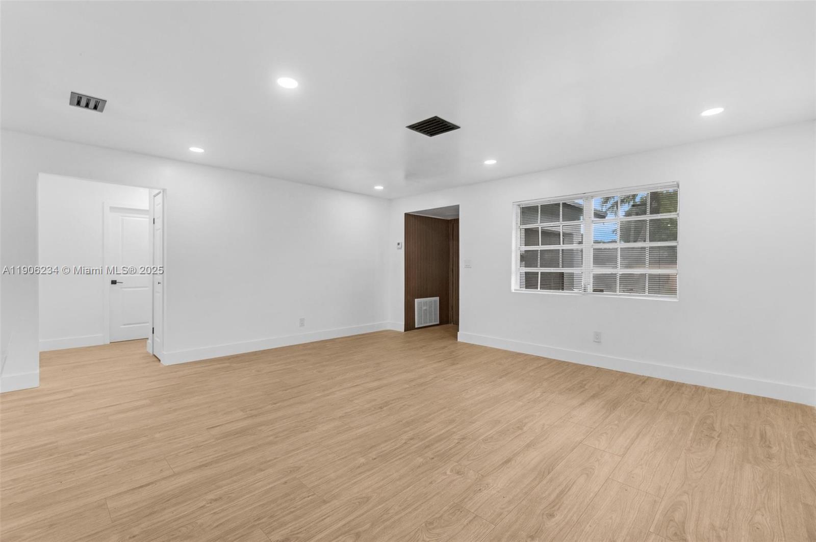 HERITAGE LAKE ESTATES SEC - Residential