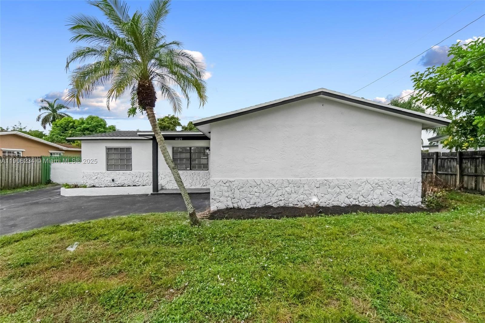 HERITAGE LAKE ESTATES SEC - Residential