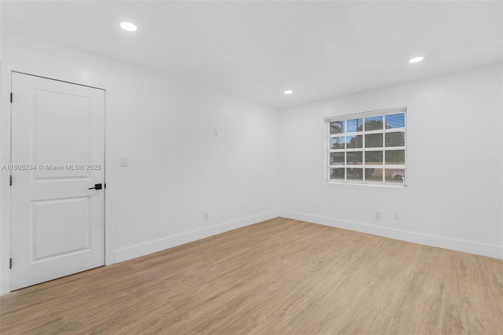 HERITAGE LAKE ESTATES SEC - Residential