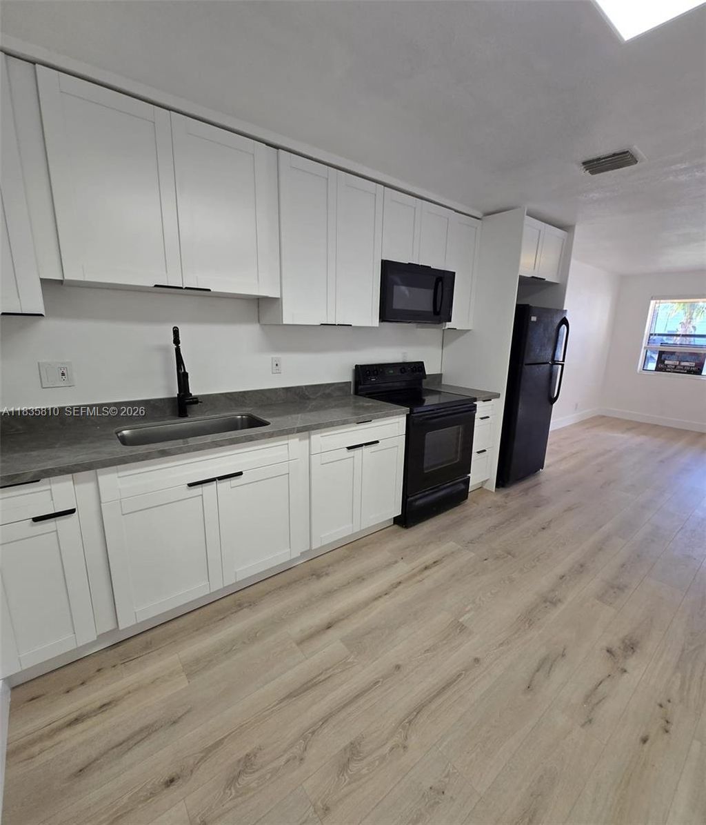 Photo of 1905 SW 11th St #1-2, Fort Lauderdale, FL 33312 (MLS # A11835810)