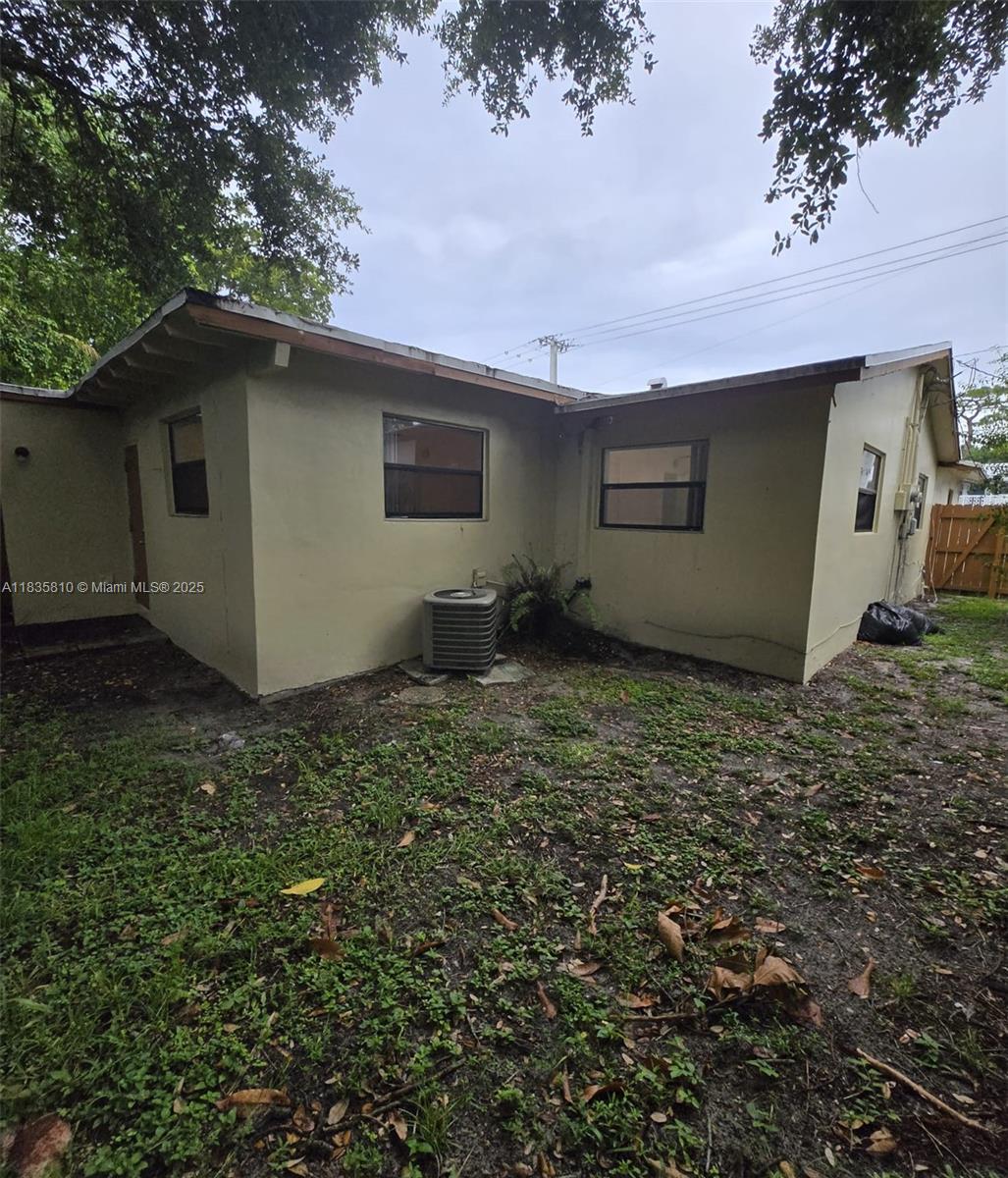 RIVERSIDE PARK - Residential Lease