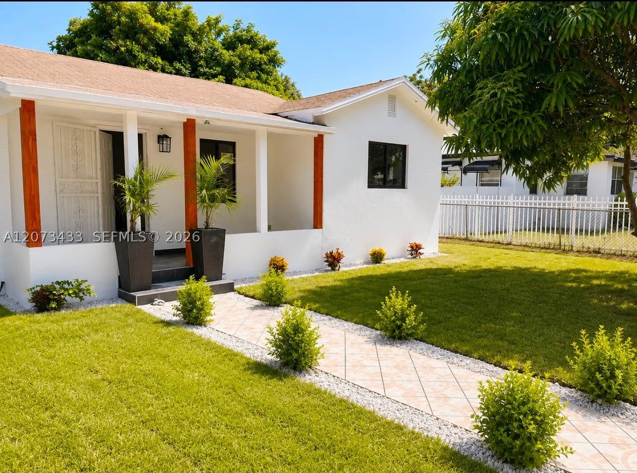 760 NW 118th St, Miami FL 33168