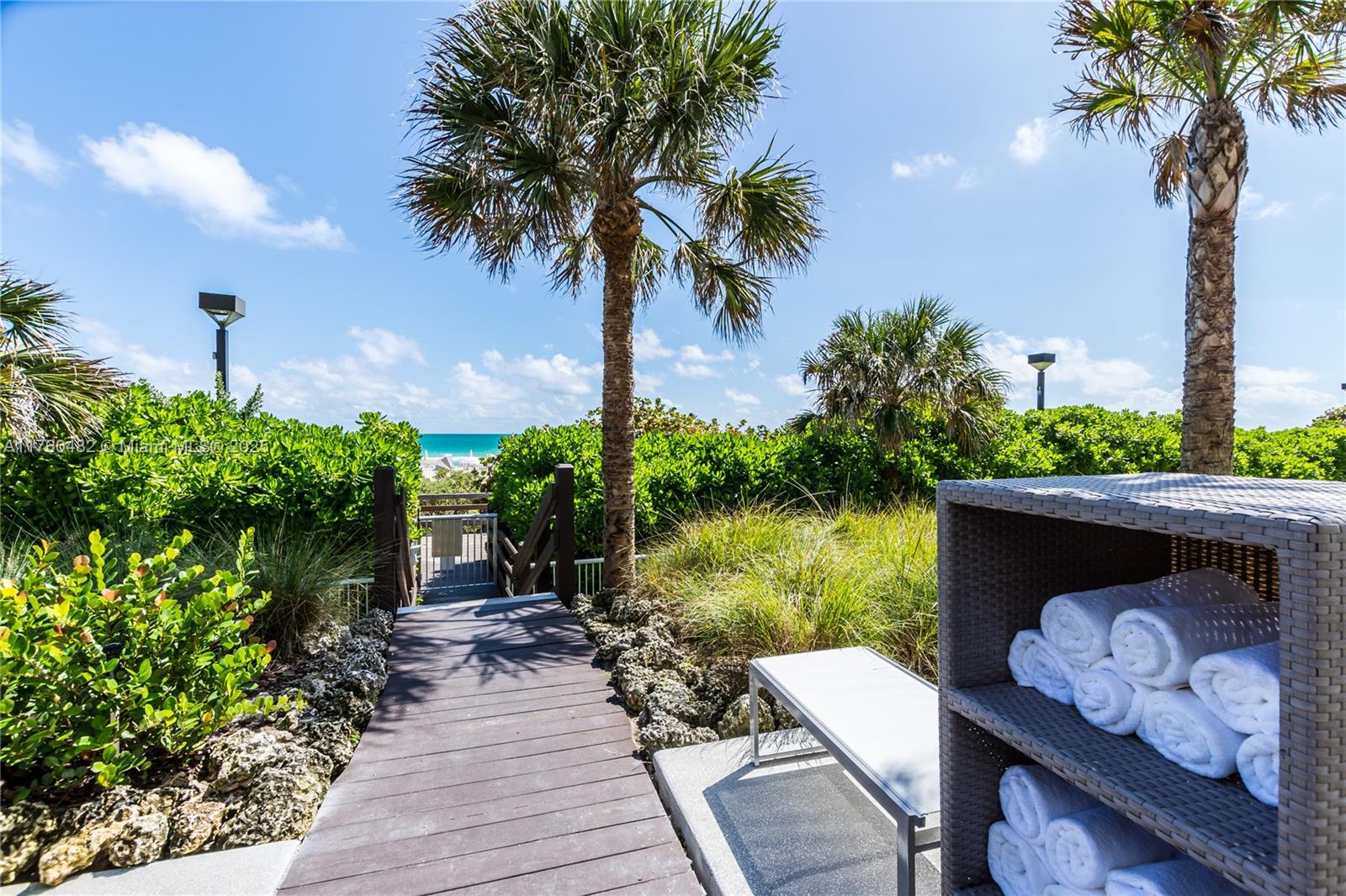 THE CARIBBEAN CONDO - Residential