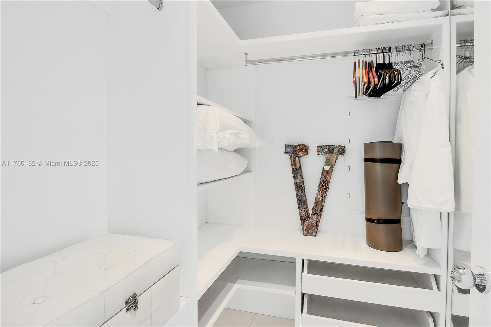 THE CARIBBEAN CONDO - Residential