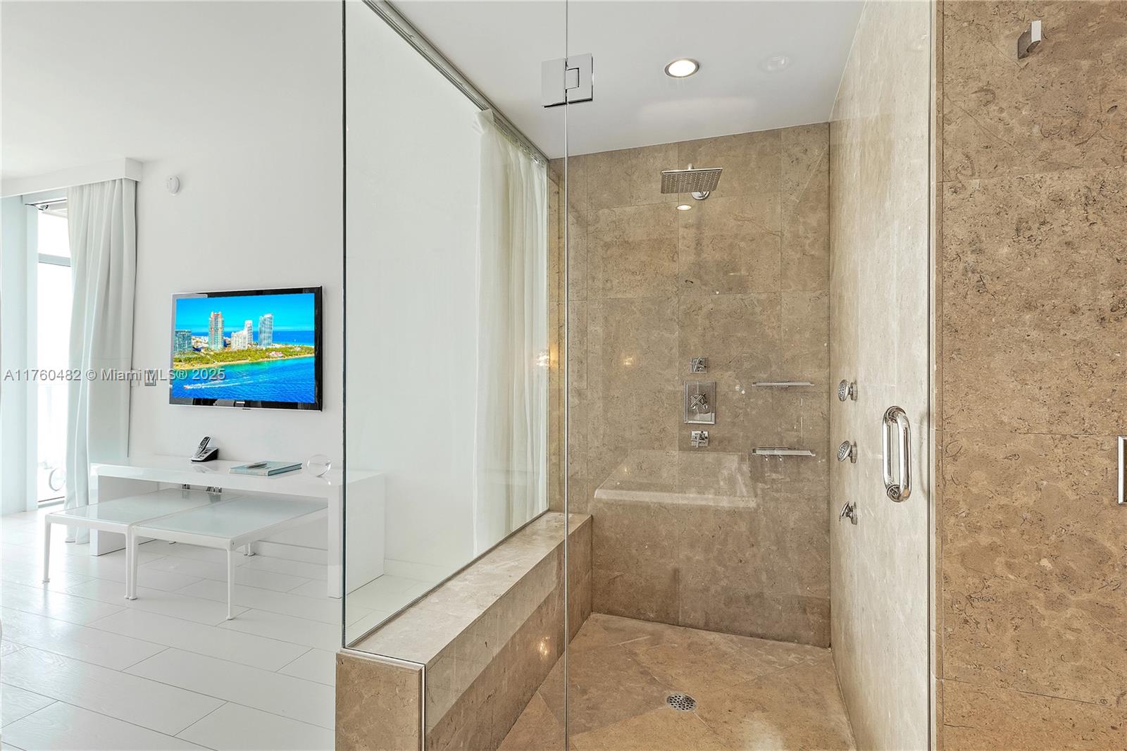 THE CARIBBEAN CONDO - Residential