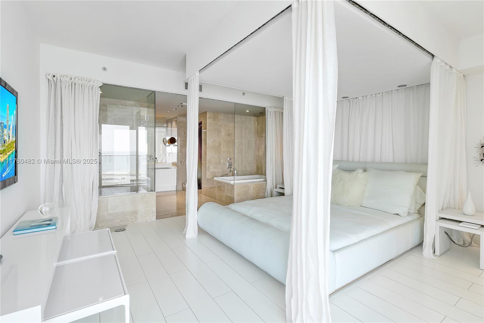 THE CARIBBEAN CONDO - Residential