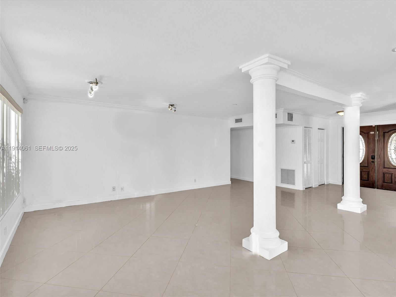 DAVIS ISLES - Residential Lease