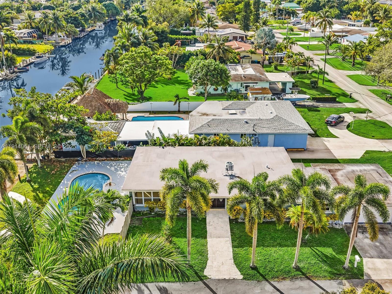 DAVIS ISLES - Residential Lease