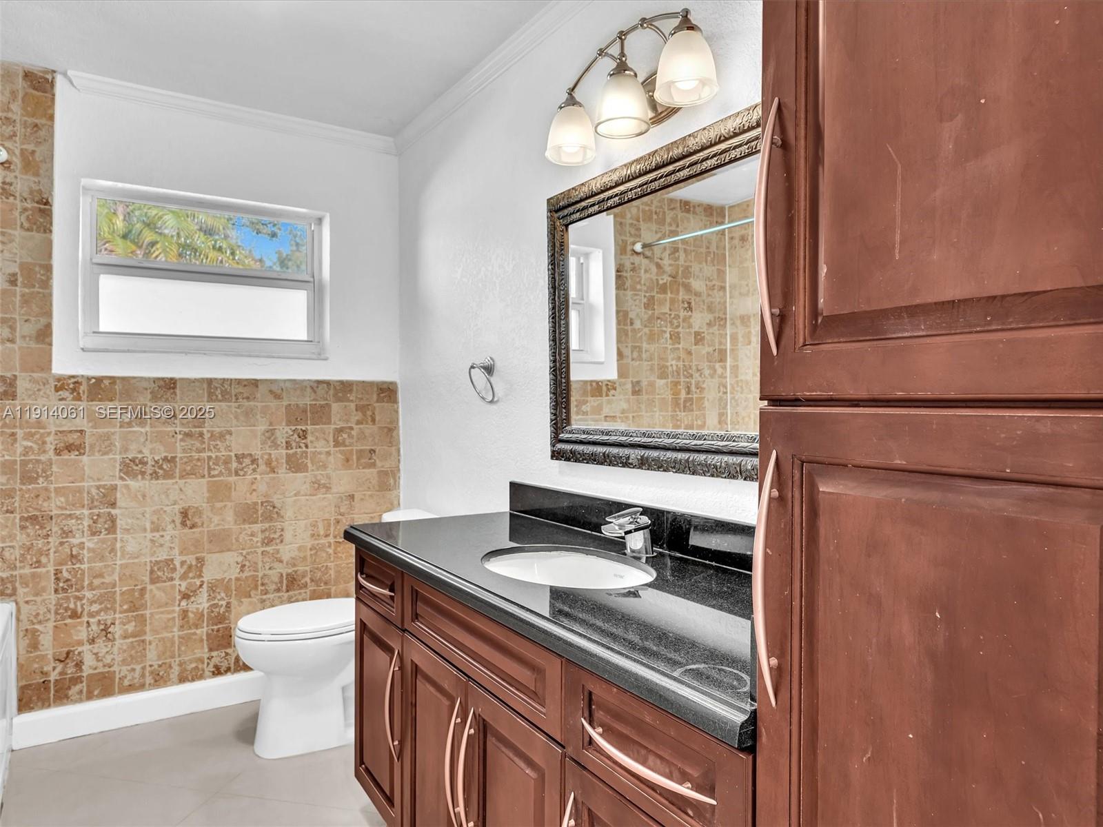 DAVIS ISLES - Residential Lease