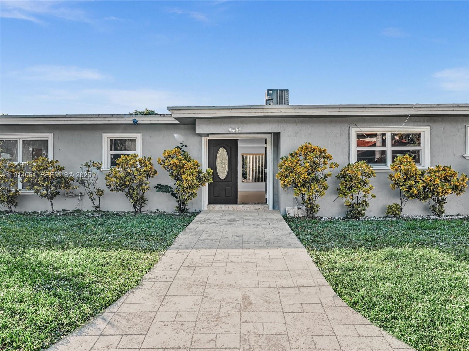 DAVIS ISLES - Residential Lease