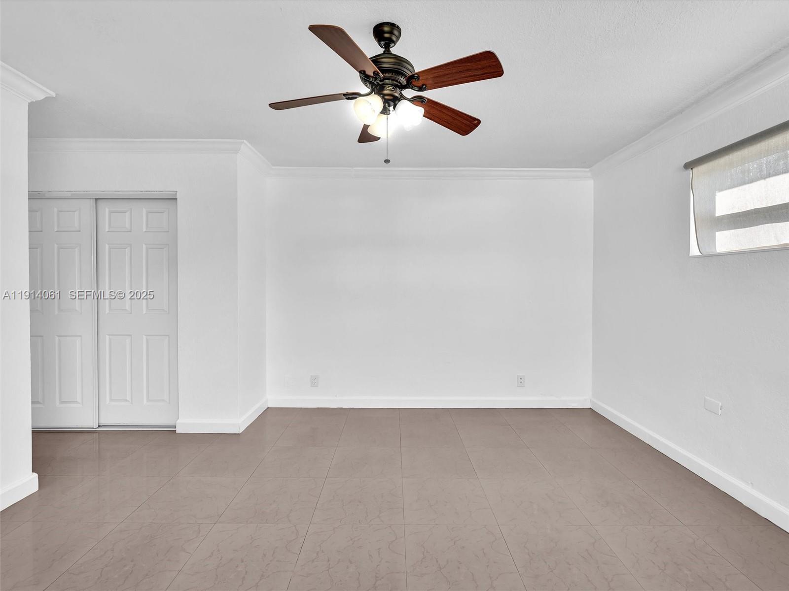 DAVIS ISLES - Residential Lease