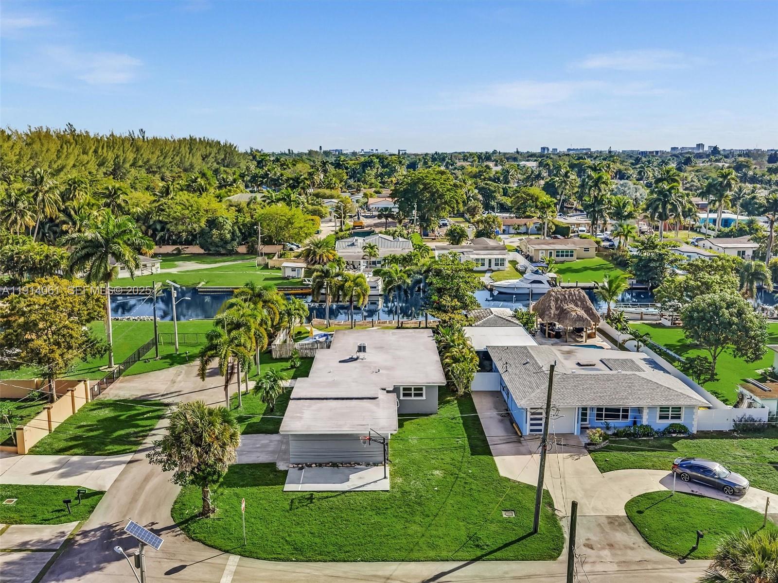 DAVIS ISLES - Residential Lease