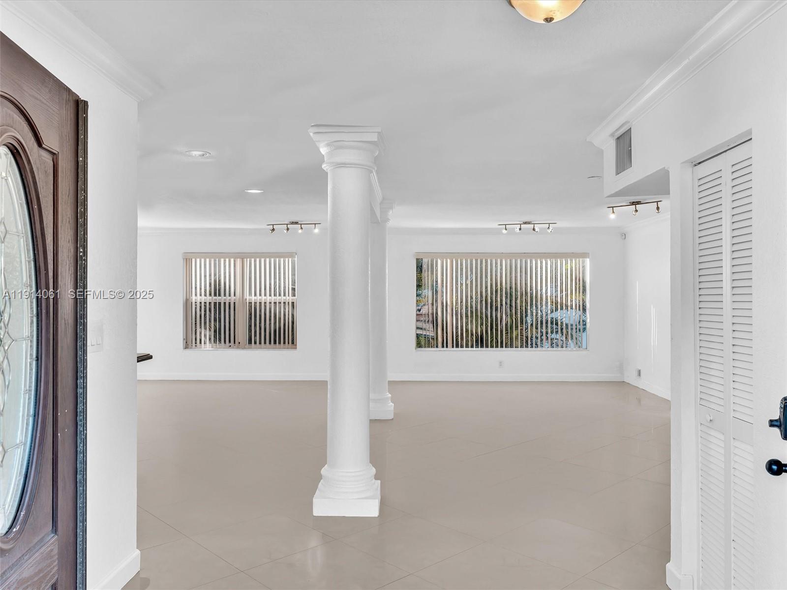 DAVIS ISLES - Residential Lease