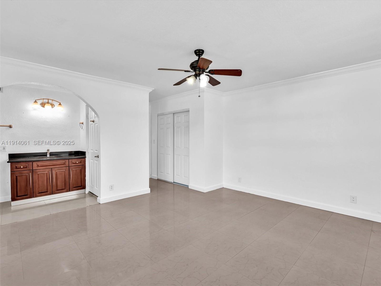 DAVIS ISLES - Residential Lease