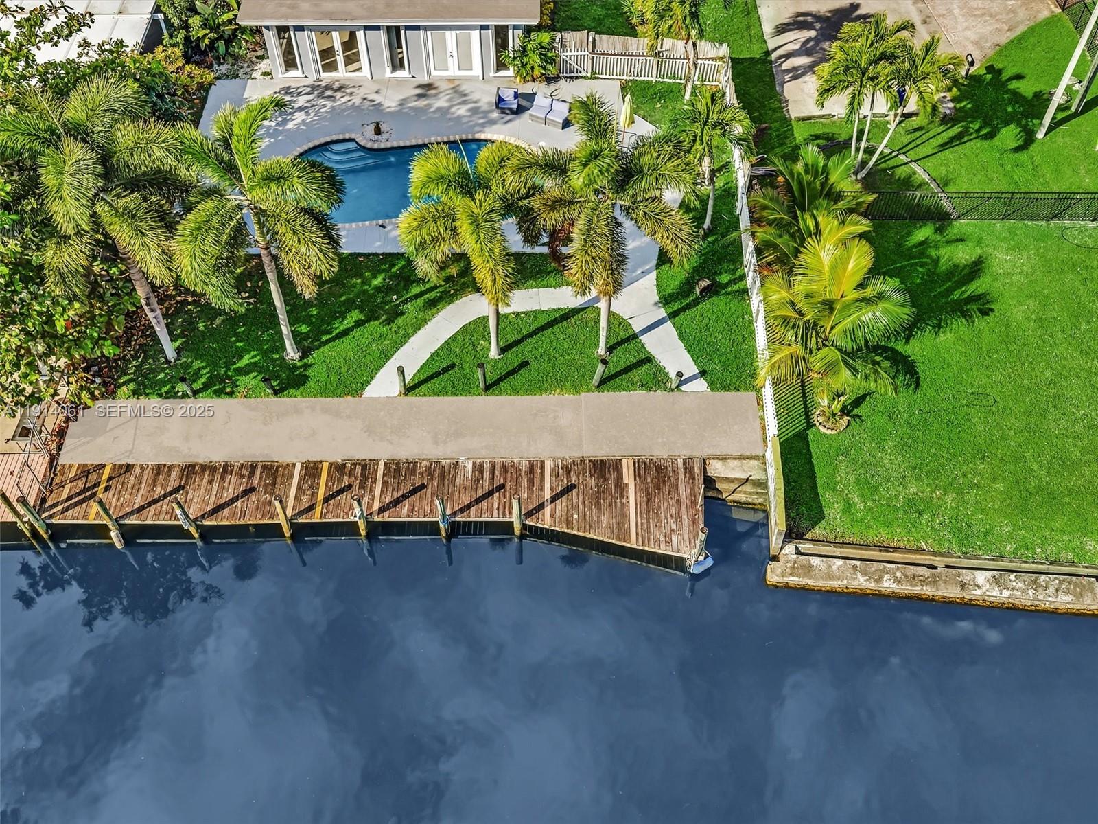 DAVIS ISLES - Residential Lease