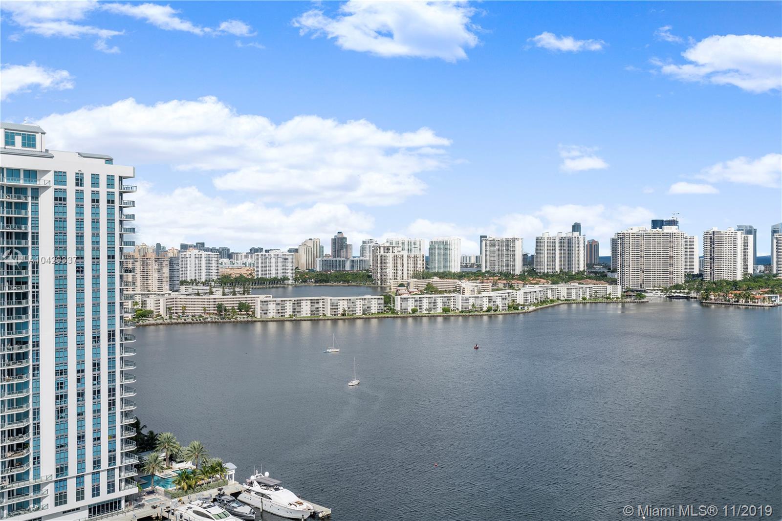MARINA PALMS - Residential