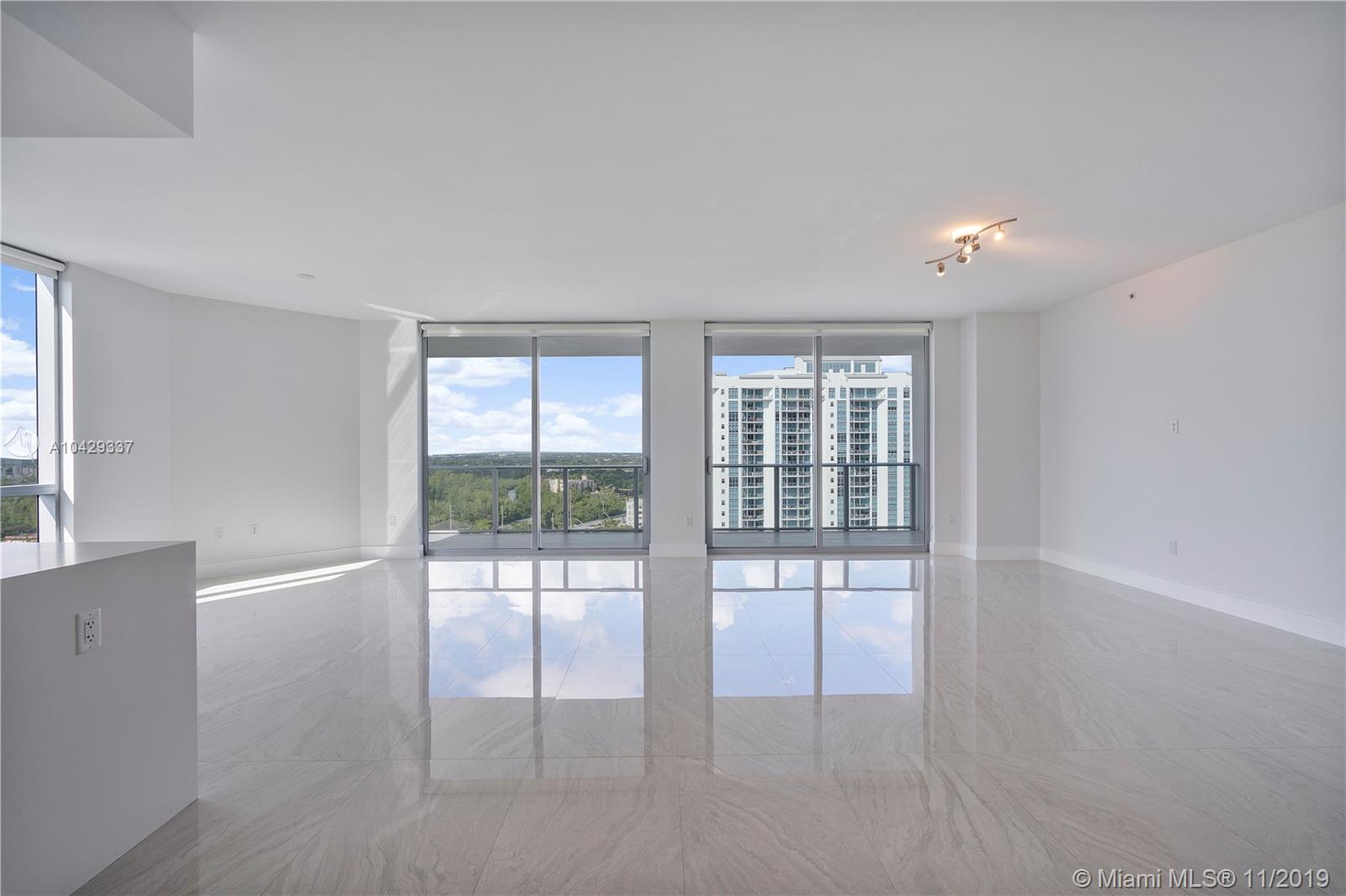 MARINA PALMS - Residential